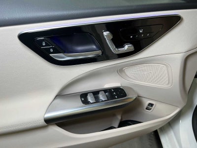 2026 Mercedes-Benz C 300 4MATIC® Sedan