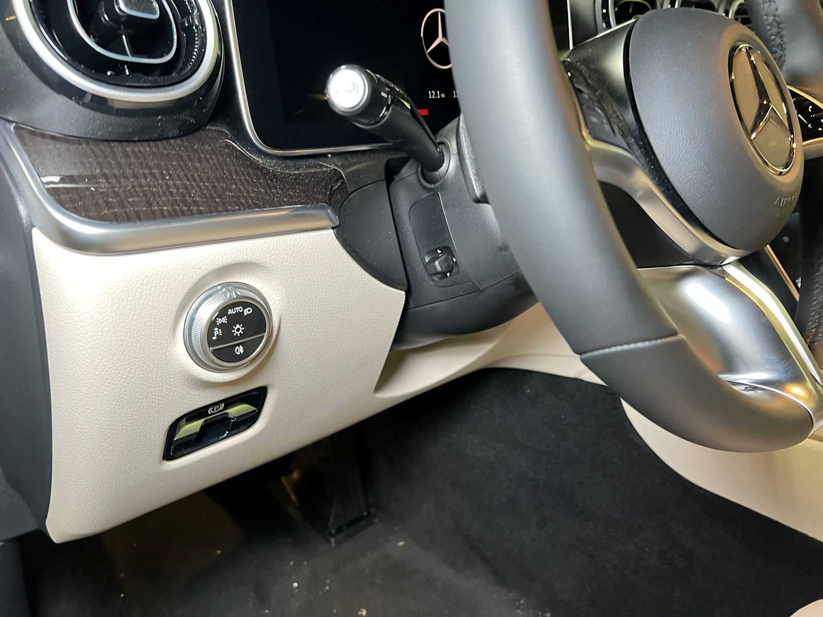 2026 Mercedes-Benz C 300 4MATIC® Sedan