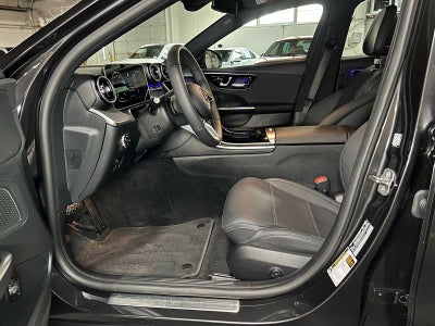 2025 Mercedes-Benz C 300 4MATIC® Sedan