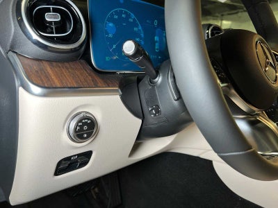 2026 Mercedes-Benz C 300 4MATIC® Sedan