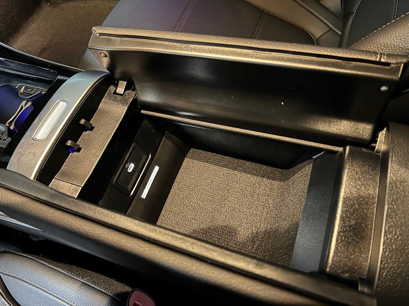 2026 Mercedes-Benz C 300 C 300