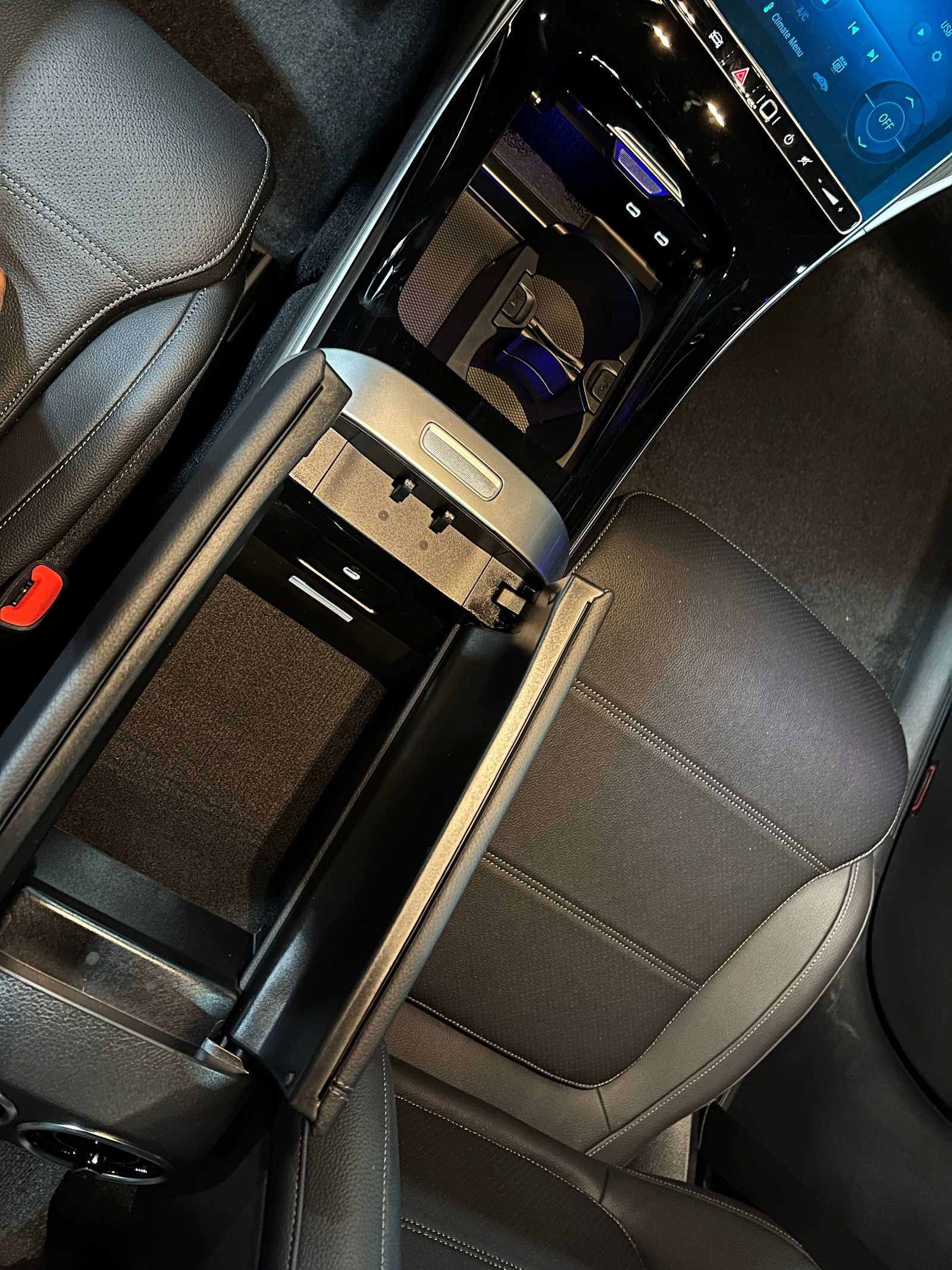 2026 Mercedes-Benz C 300 4MATIC® Sedan