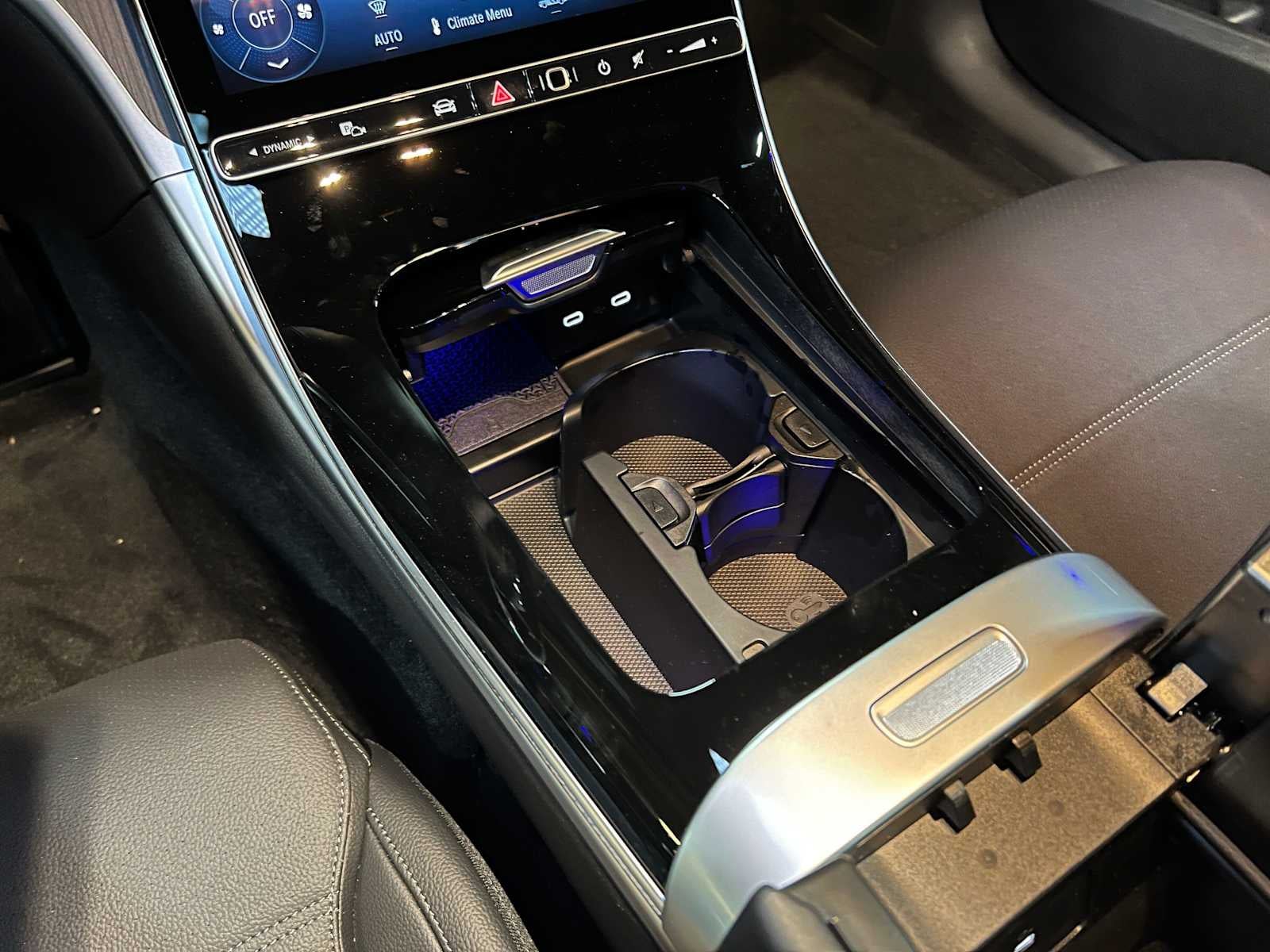 2026 Mercedes-Benz C 300 4MATIC® Sedan