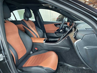 2025 Mercedes-Benz C 300 4MATIC® Sedan