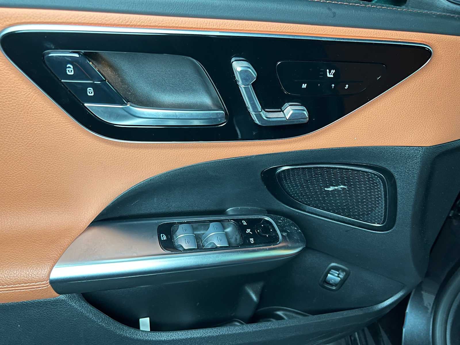 2025 Mercedes-Benz C 300 4MATIC® Sedan