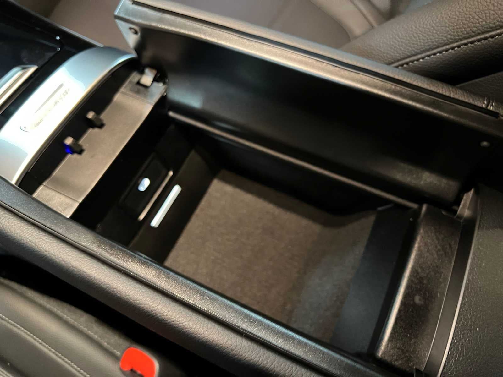 2027 Mercedes-Benz C 300 4MATIC® Sedan