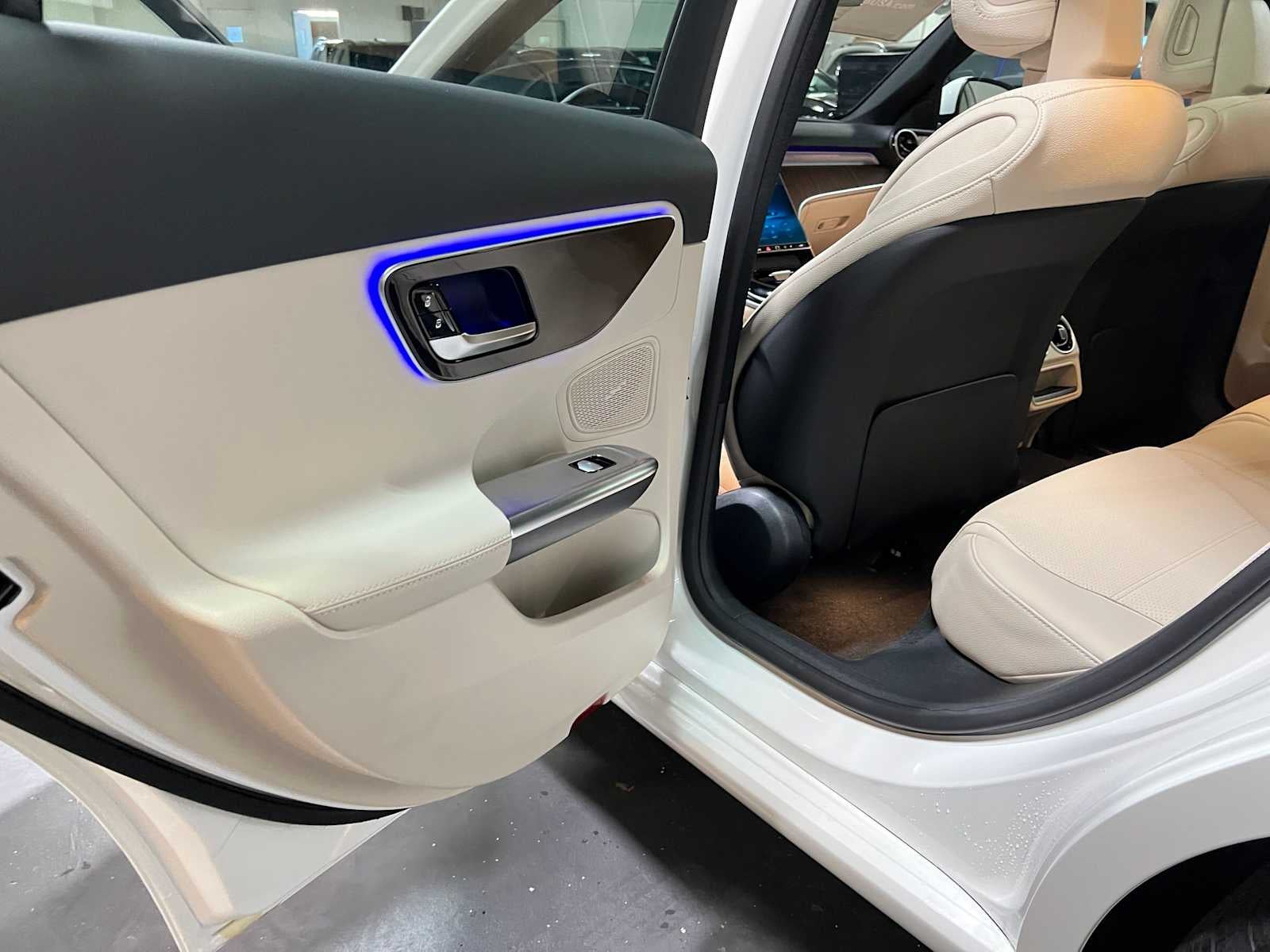 2027 Mercedes-Benz C 300 4MATIC® Sedan