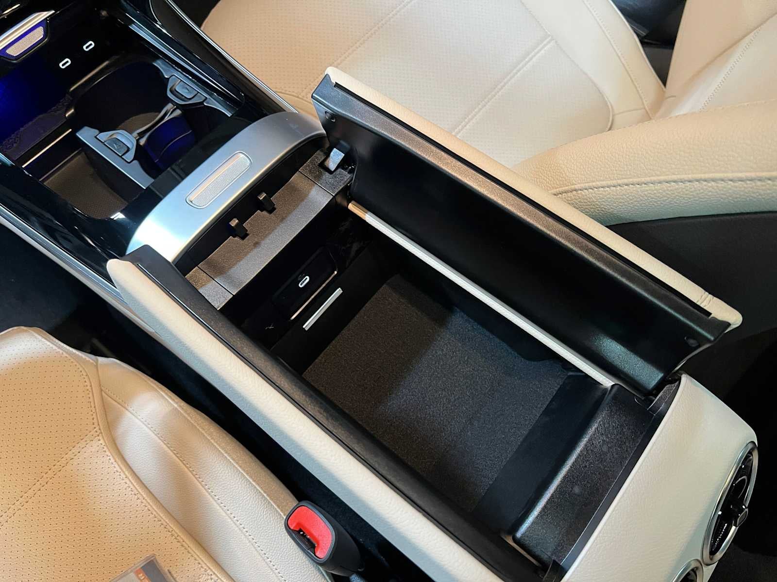 2027 Mercedes-Benz C 300 4MATIC® Sedan