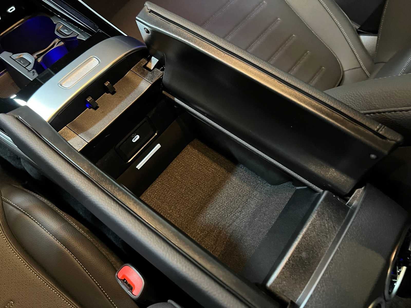 2027 Mercedes-Benz C 300 4MATIC® Sedan