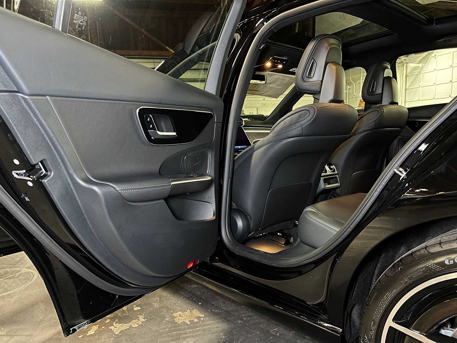 2026 Mercedes-Benz C 300 4MATIC® Sedan