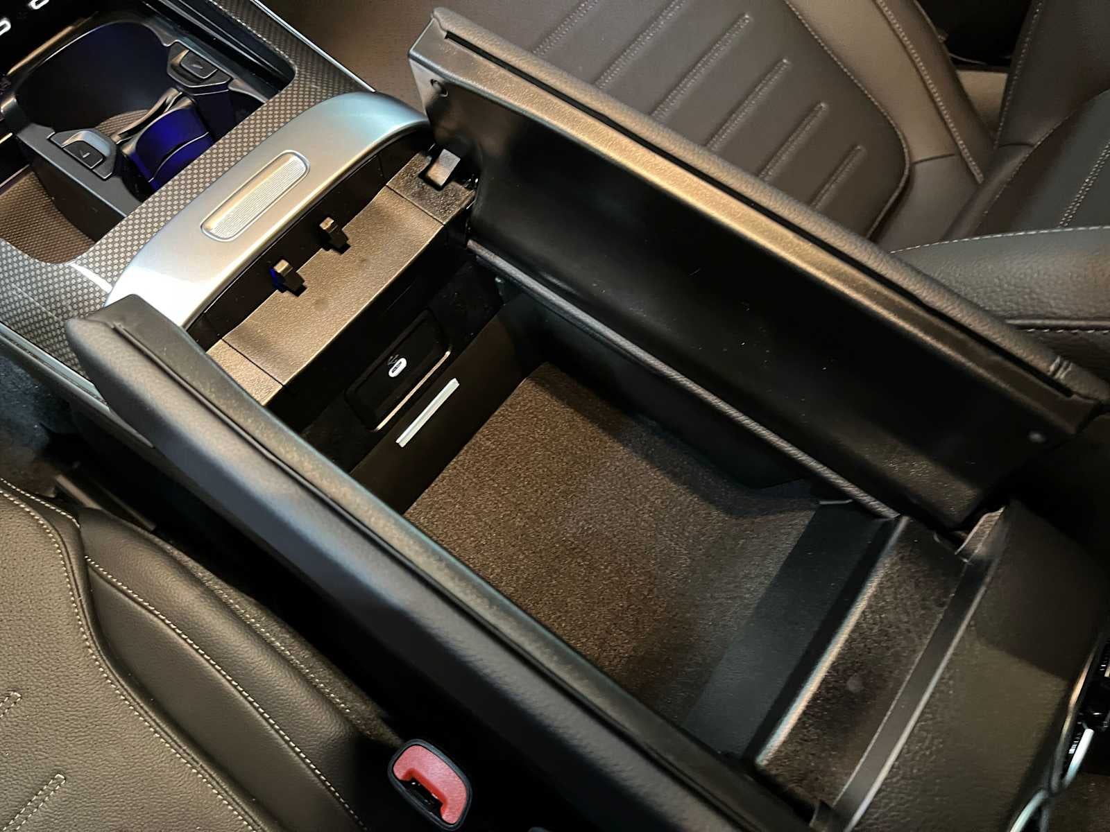 2027 Mercedes-Benz C 300 4MATIC® Sedan