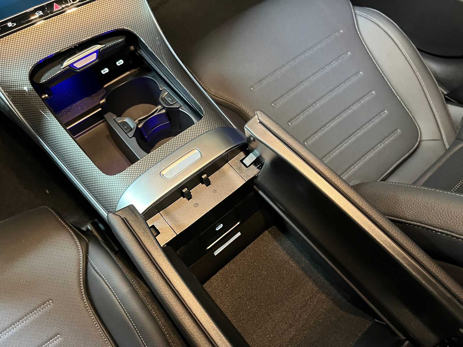 2026 Mercedes-Benz C 300 4MATIC® Sedan