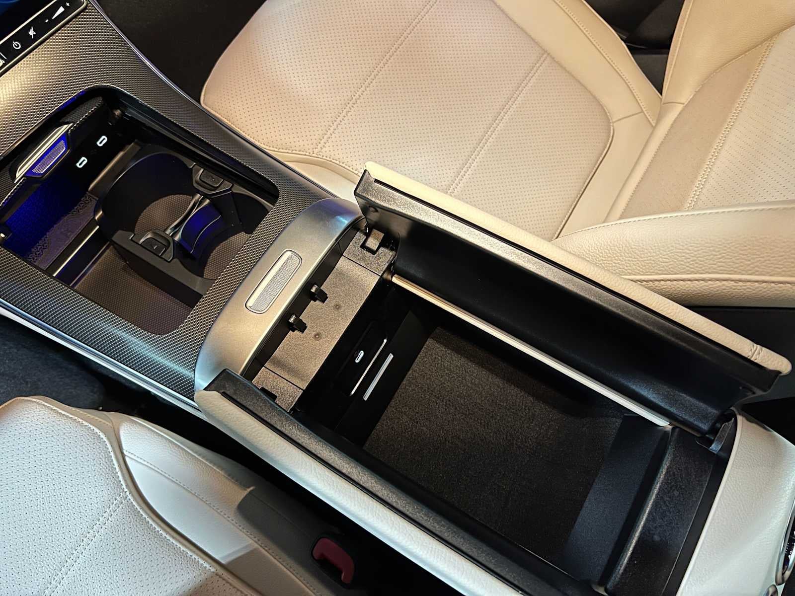 2026 Mercedes-Benz C 300 4MATIC® Sedan