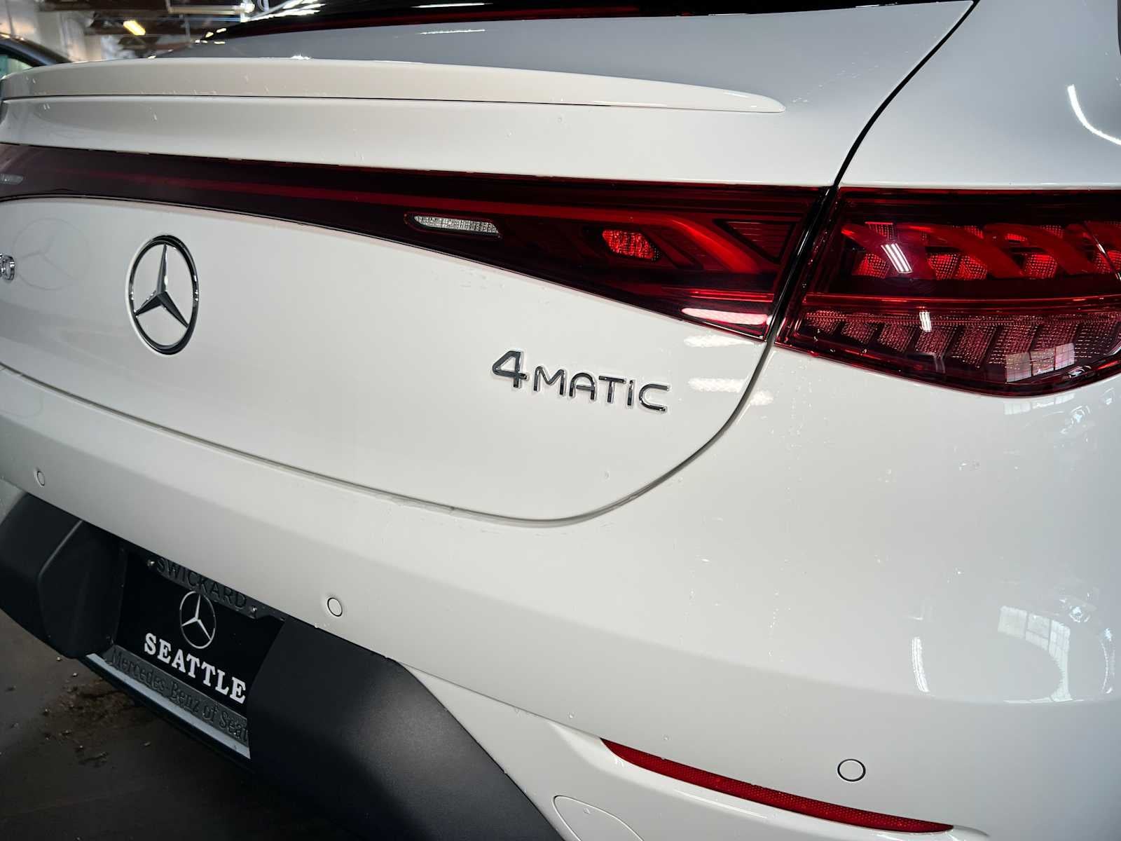 2023 Mercedes-Benz EQE 350 4MATIC®+ Sedan