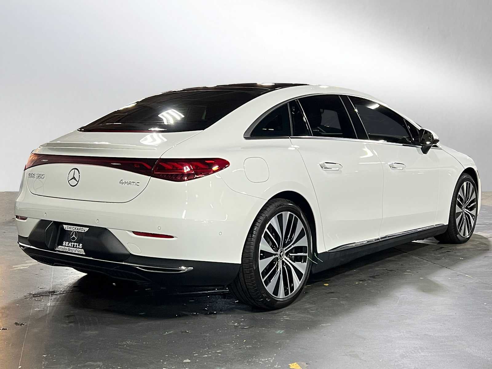 2023 Mercedes-Benz EQE 350 4MATIC®+ Sedan