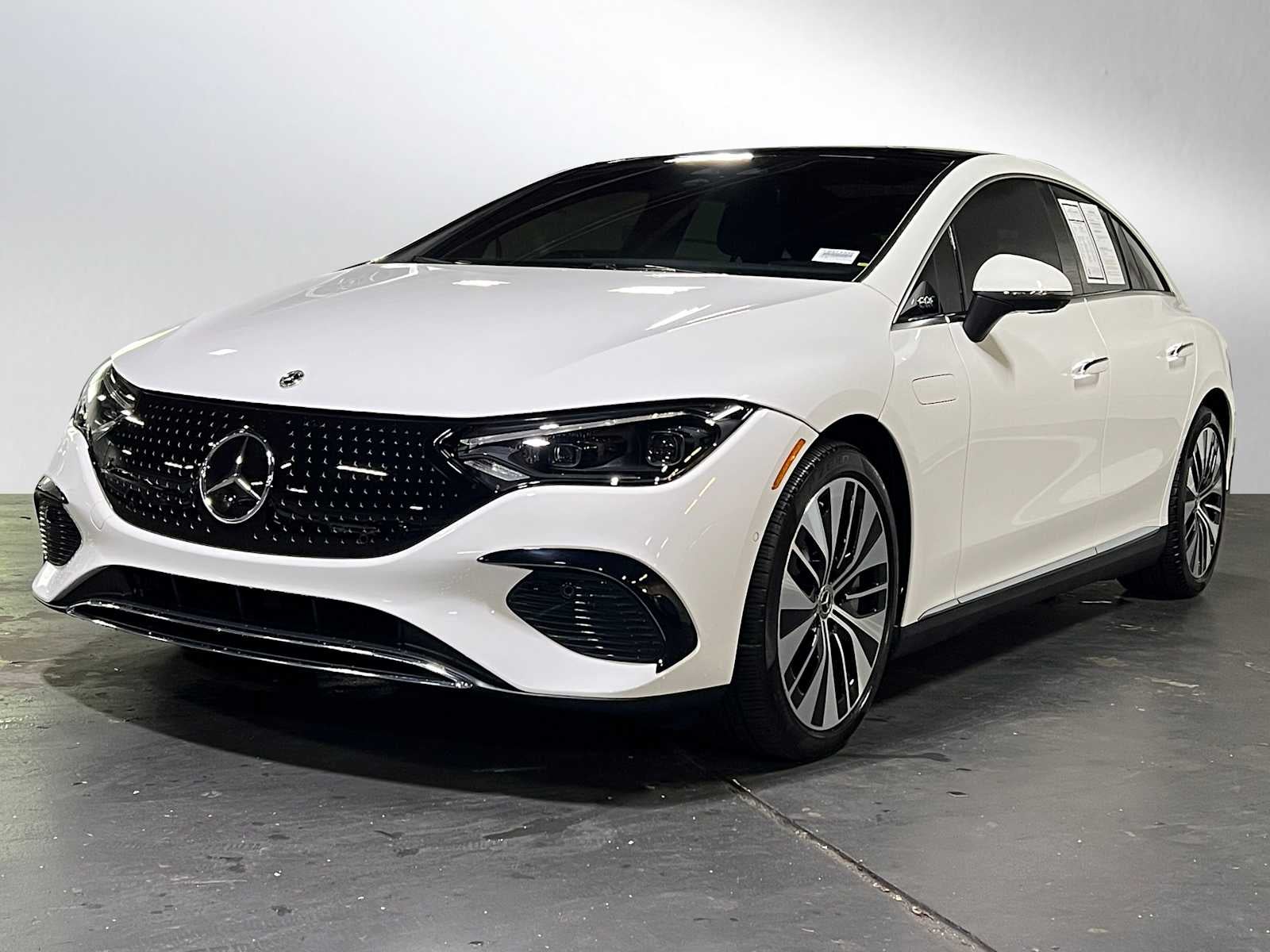 2023 Mercedes-Benz EQE 350 4MATIC®+ Sedan