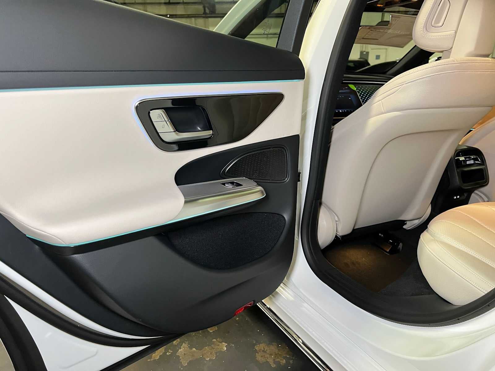 2027 Mercedes-Benz E 350 4MATIC® Sedan