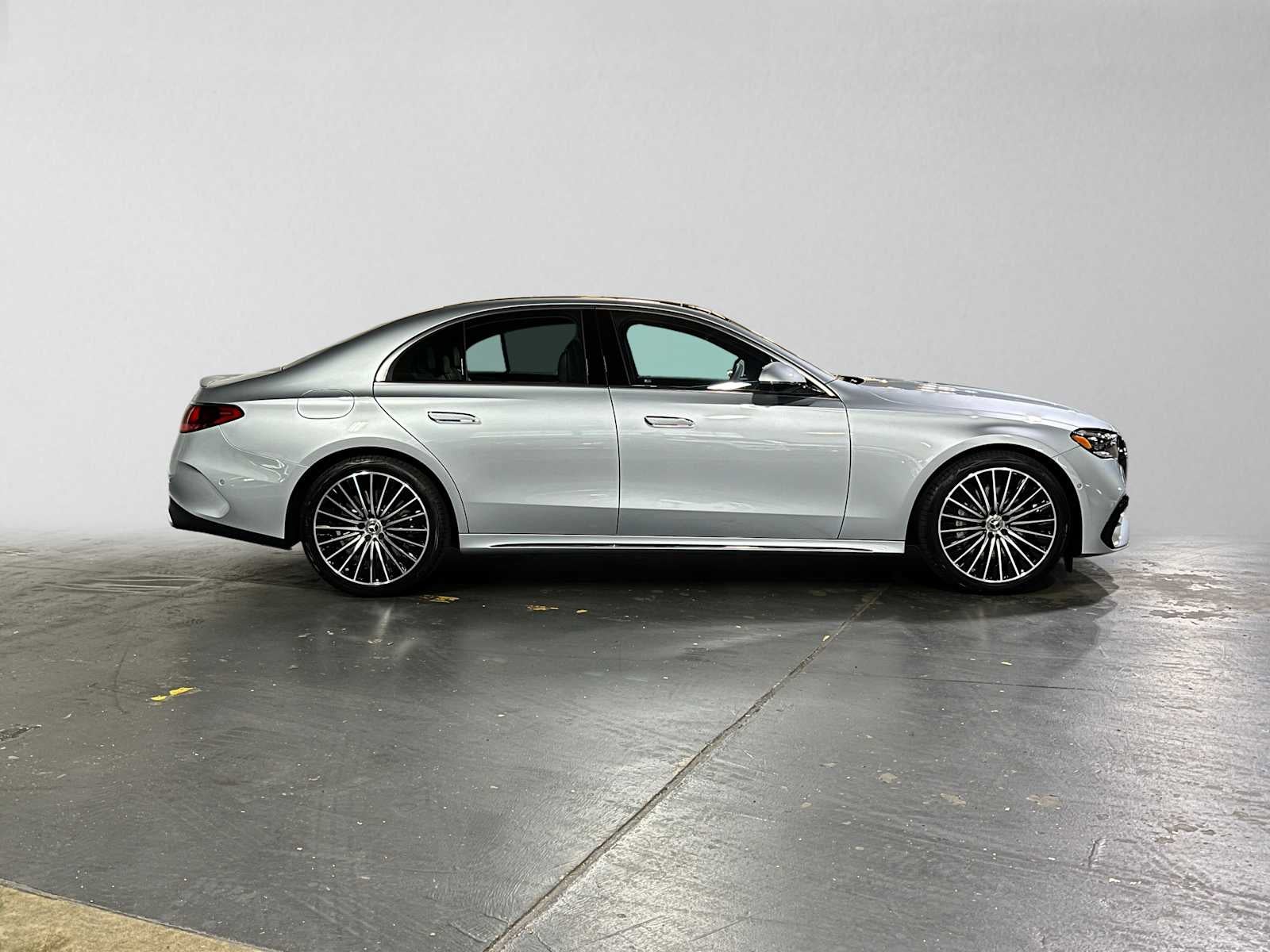 2027 Mercedes-Benz E 450 4MATIC® Sedan