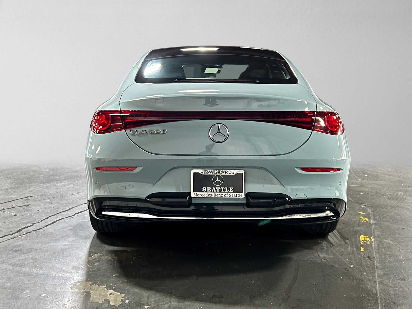 2027 Mercedes-Benz CLA 220 Hybrid FWD