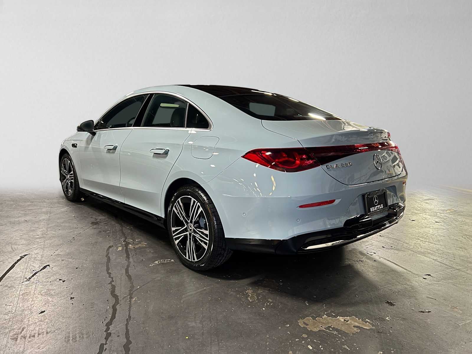 2027 Mercedes-Benz CLA 220 Hybrid FWD