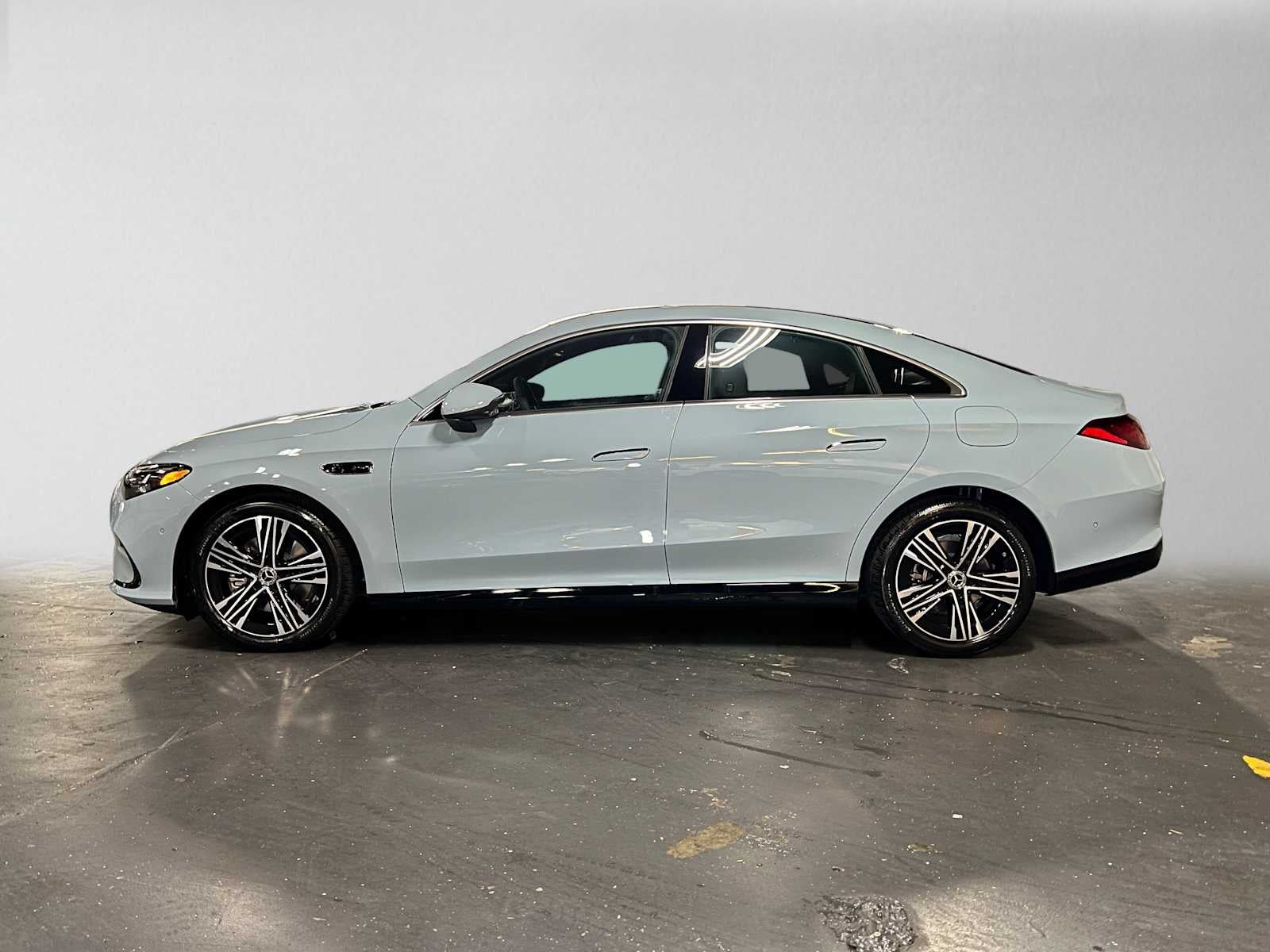 2027 Mercedes-Benz CLA 220 Hybrid FWD