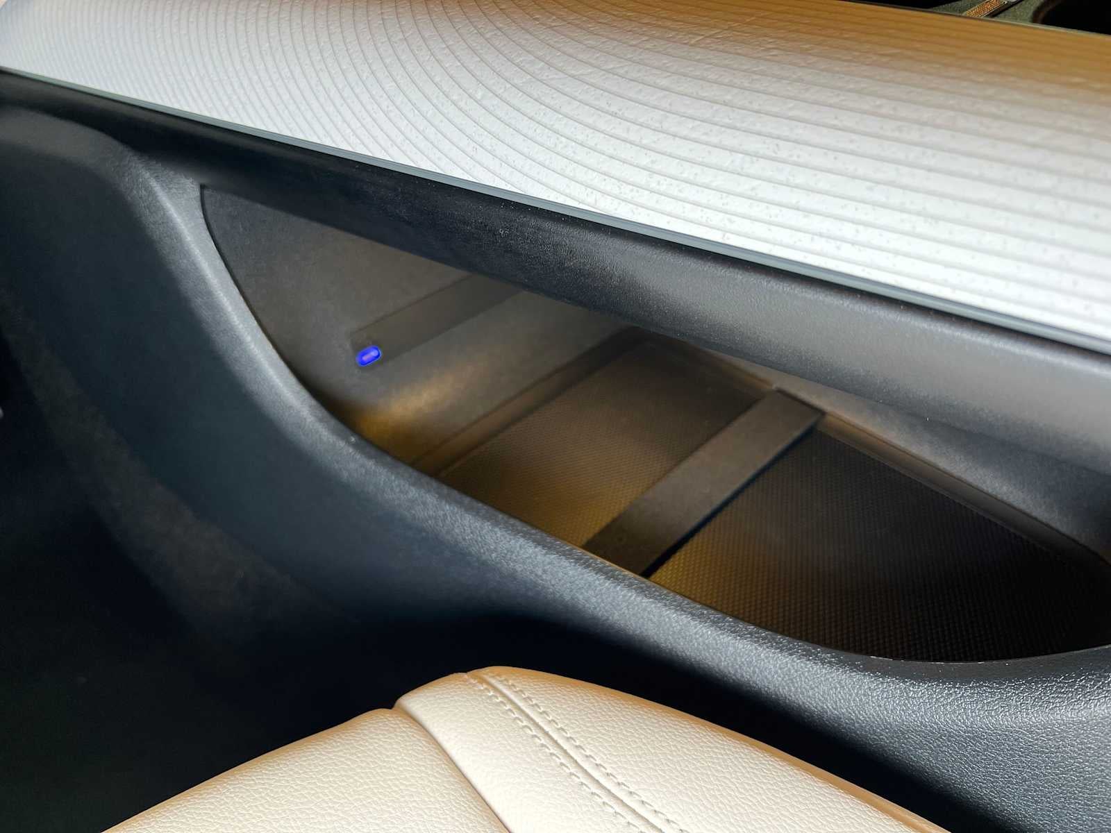 2027 Mercedes-Benz CLA 220 Hybrid FWD