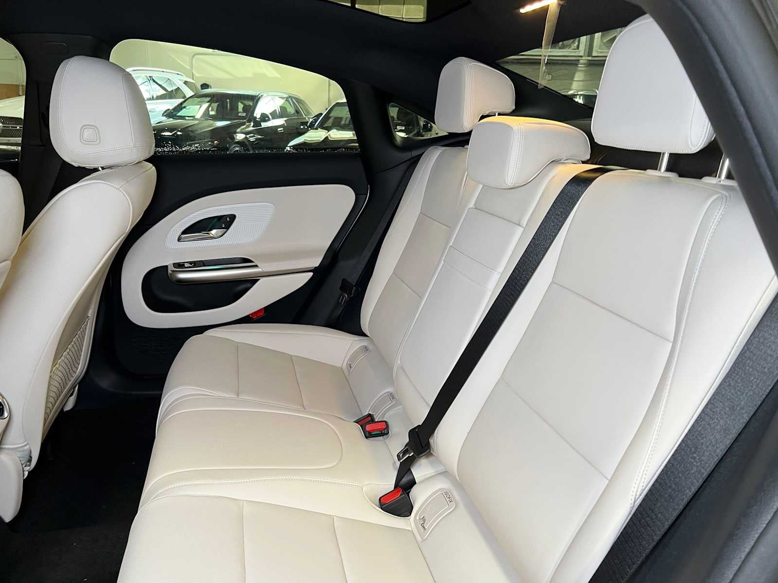 2027 Mercedes-Benz CLA 220 Hybrid FWD