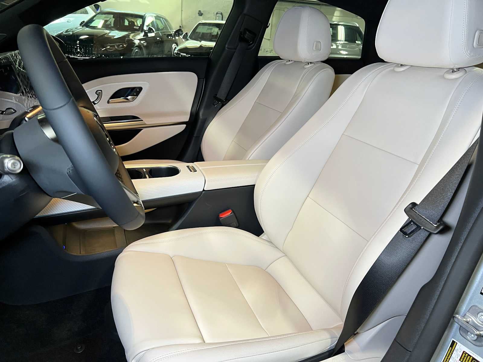 2027 Mercedes-Benz CLA 220 Hybrid FWD