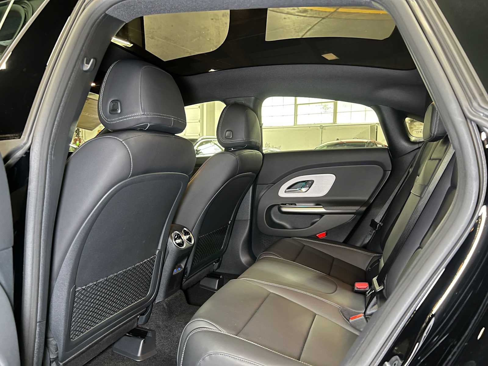 2027 Mercedes-Benz CLA 220 Hybrid FWD