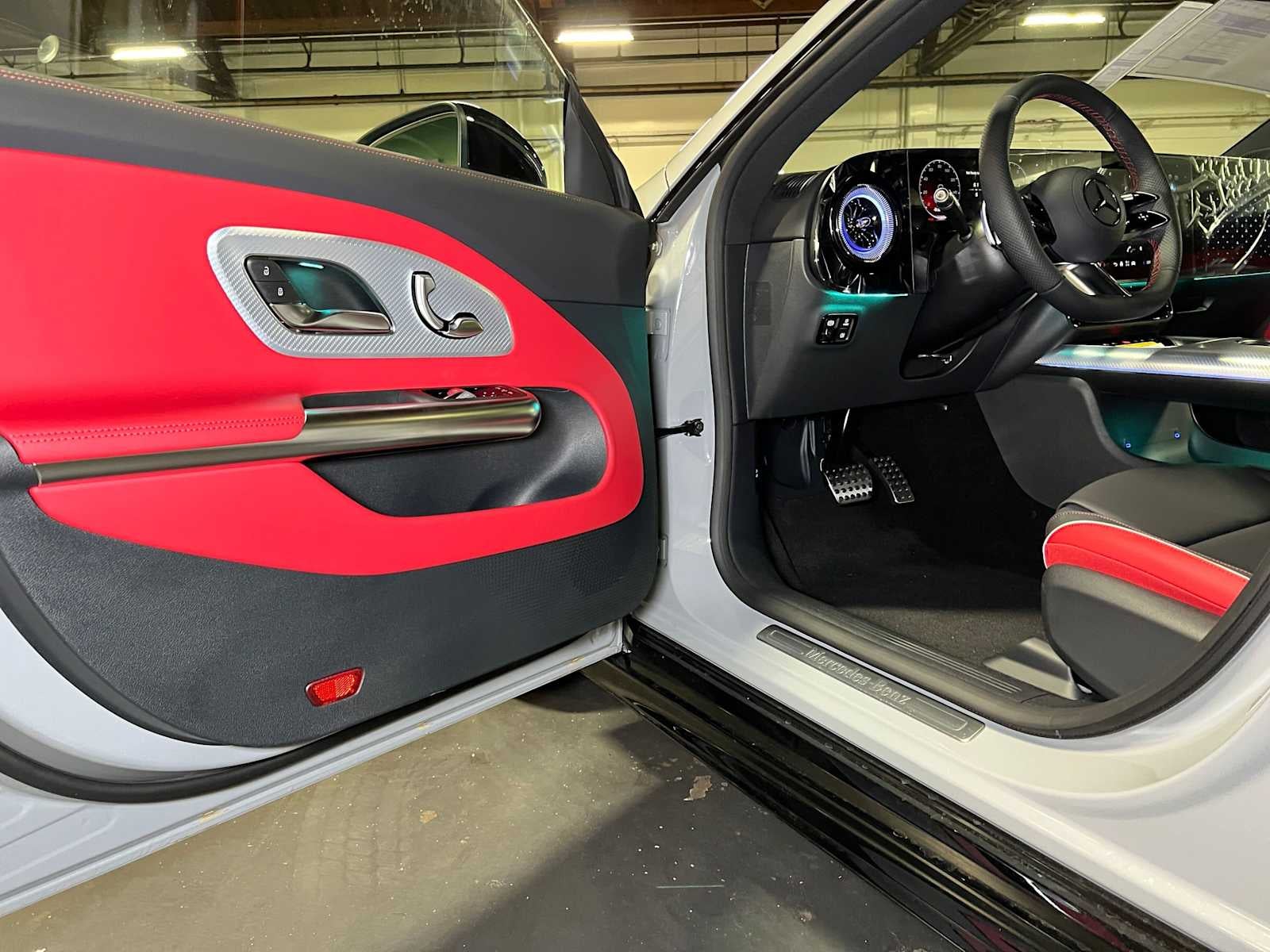 2027 Mercedes-Benz CLA 220 Hybrid FWD