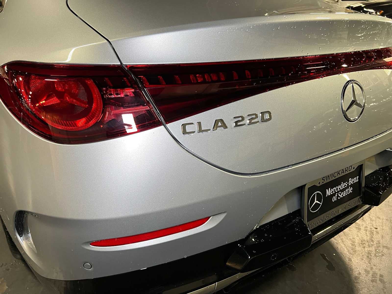 2027 Mercedes-Benz CLA 220 Hybrid FWD