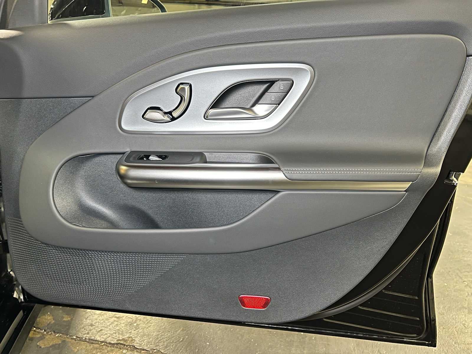 2027 Mercedes-Benz CLA 220 Hybrid FWD