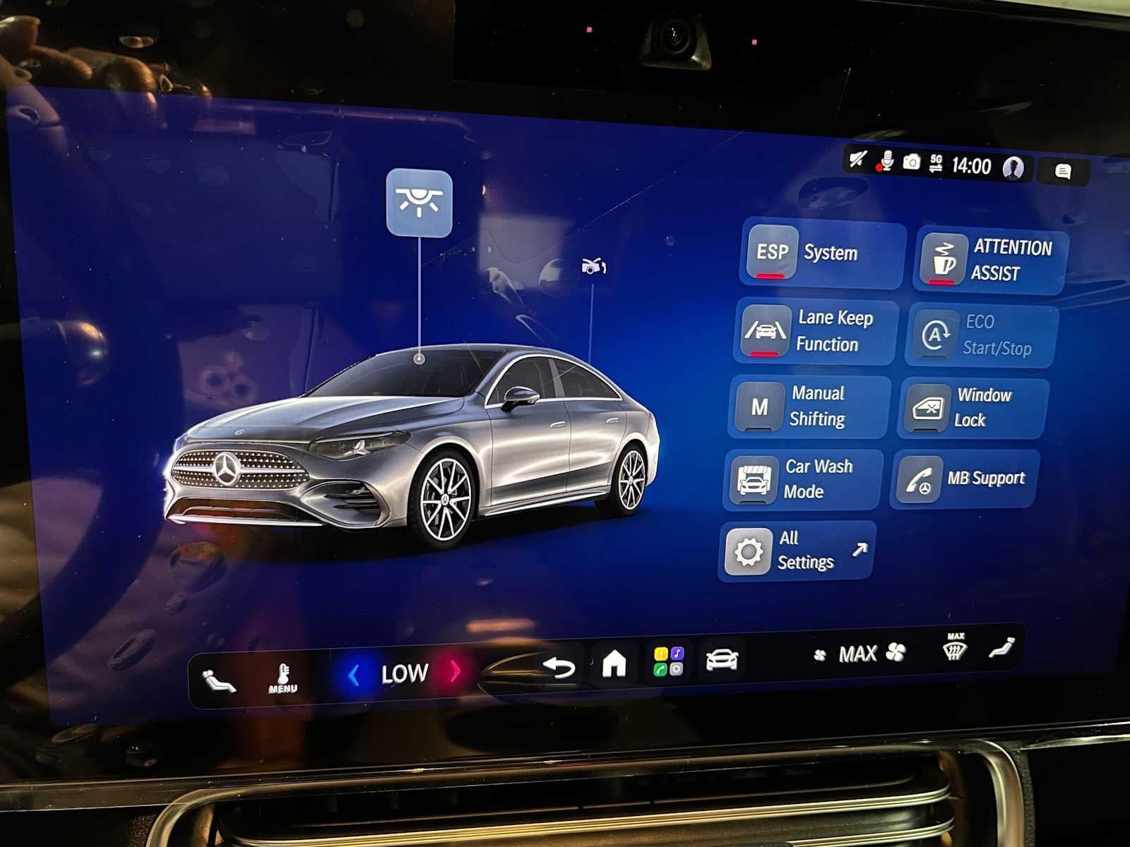 2027 Mercedes-Benz CLA 220 Hybrid FWD