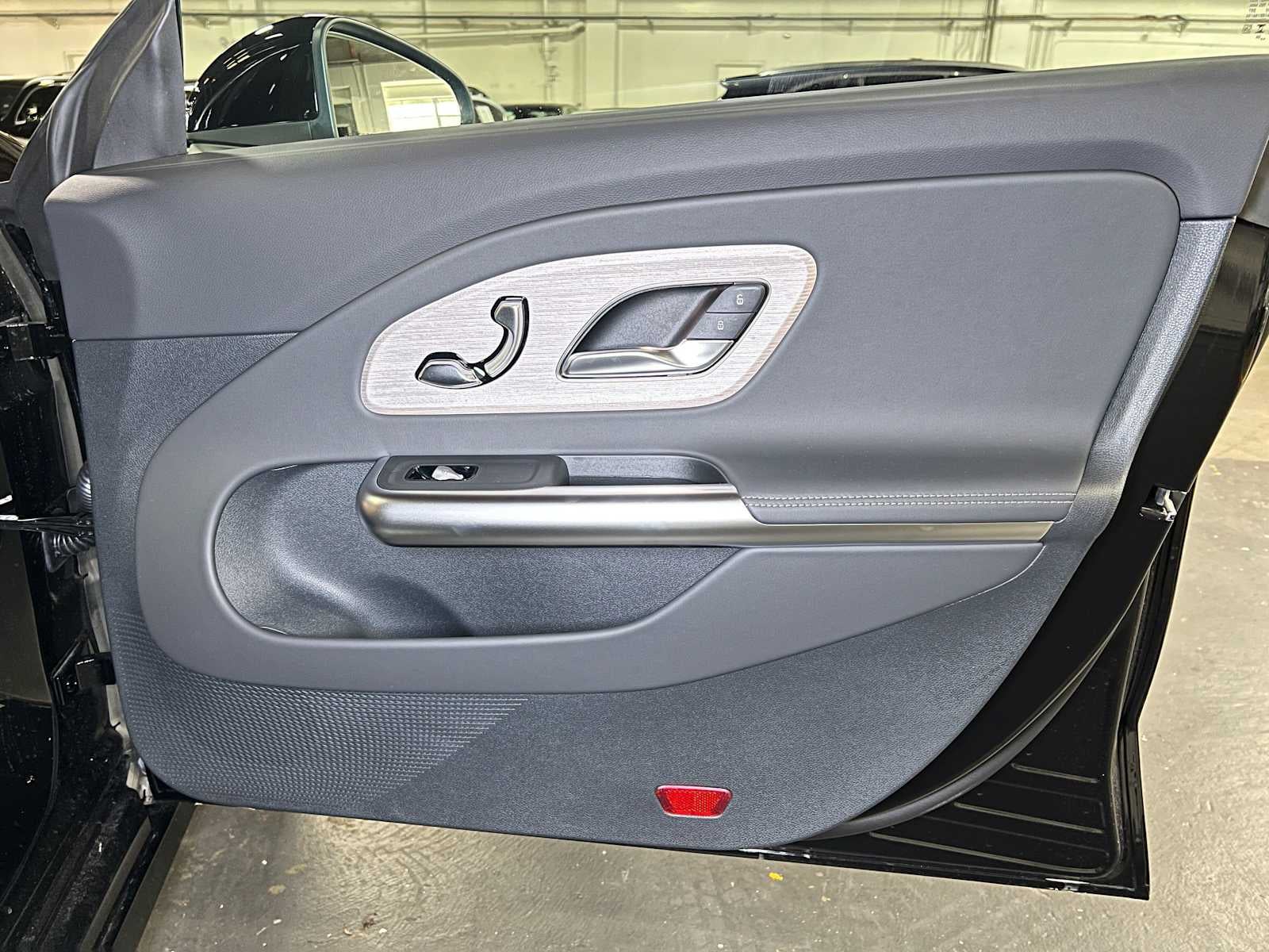 2027 Mercedes-Benz CLA 220 Hybrid FWD
