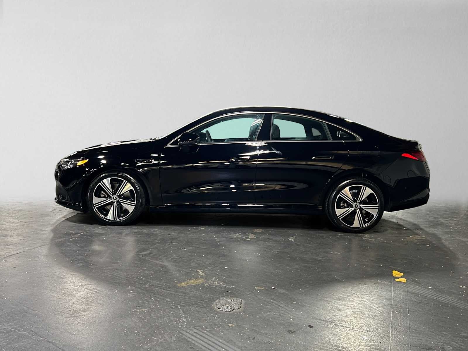 2027 Mercedes-Benz CLA 220 Hybrid FWD