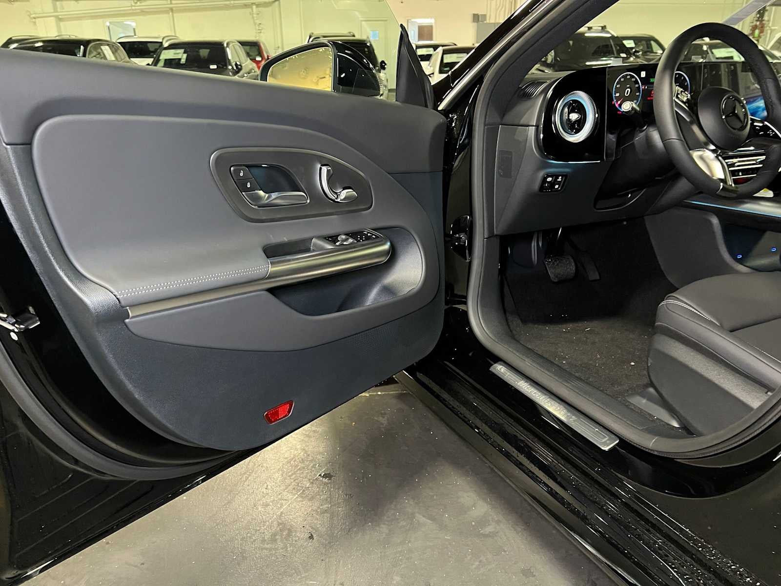 2027 Mercedes-Benz CLA 220 Hybrid FWD
