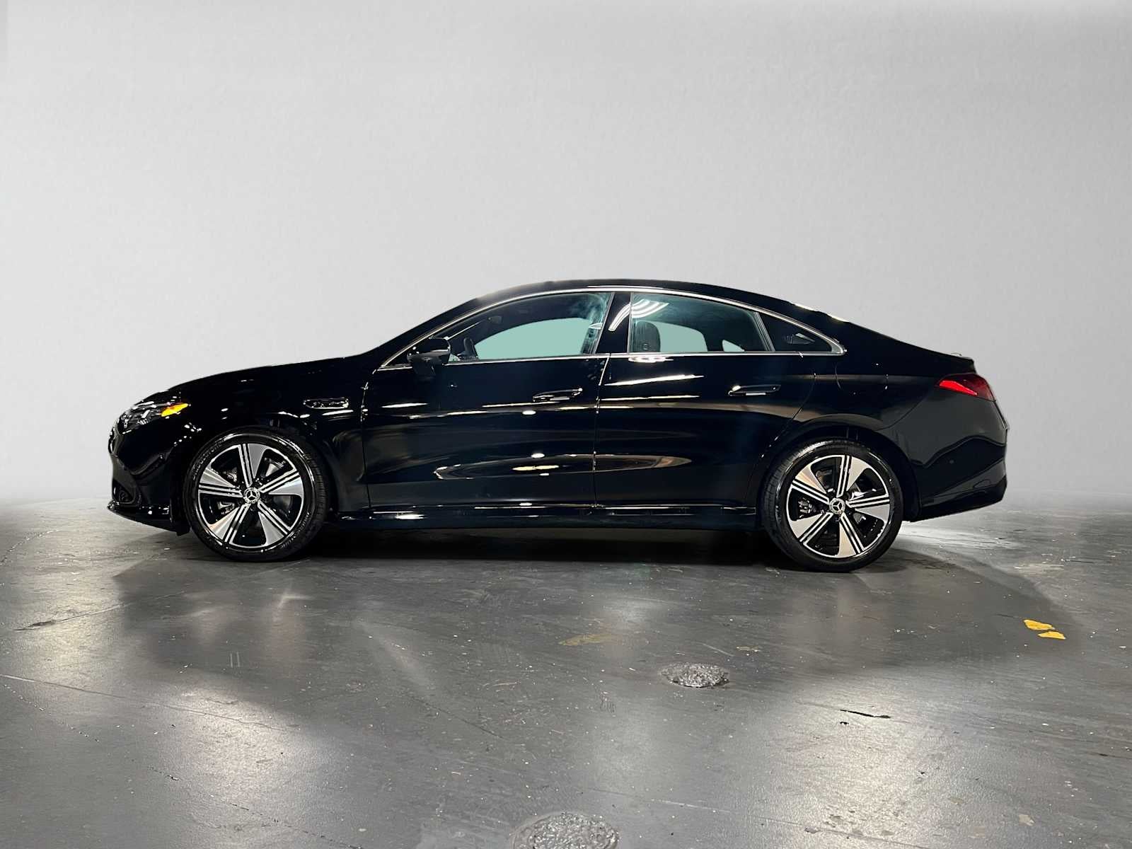 2027 Mercedes-Benz CLA 220 Hybrid FWD