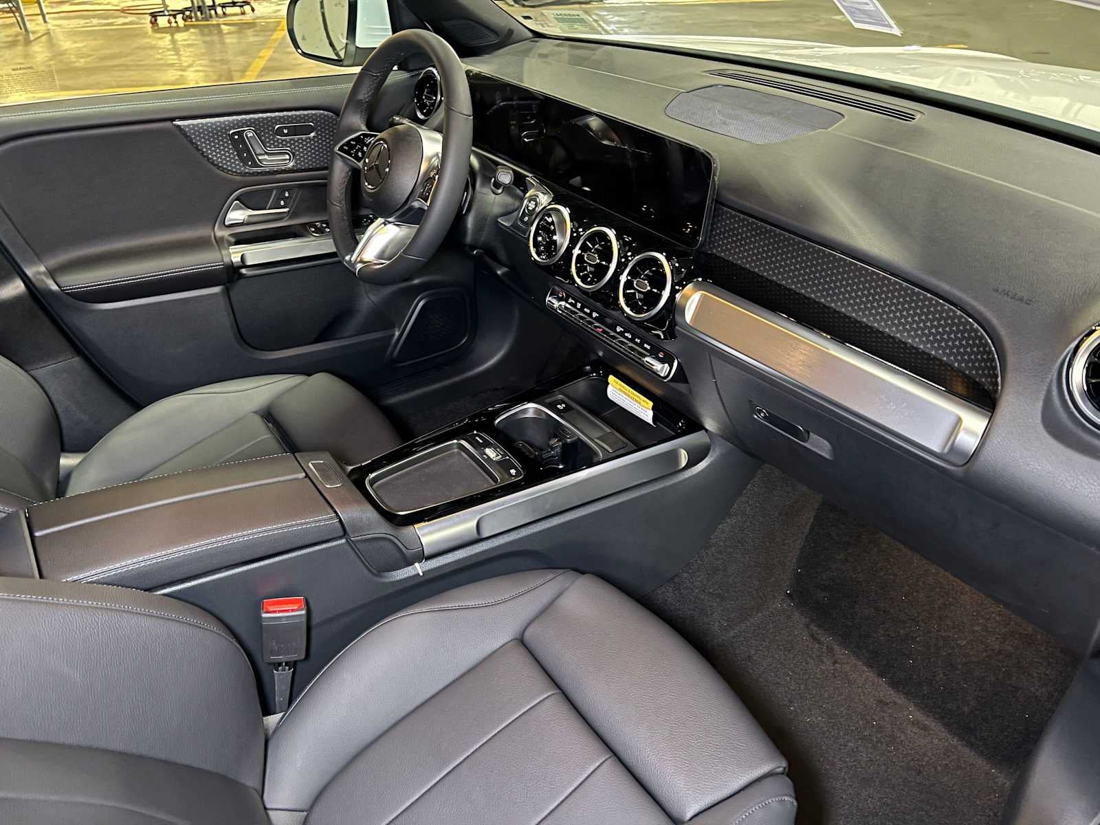 2026 Mercedes-Benz GLB 250 SUV