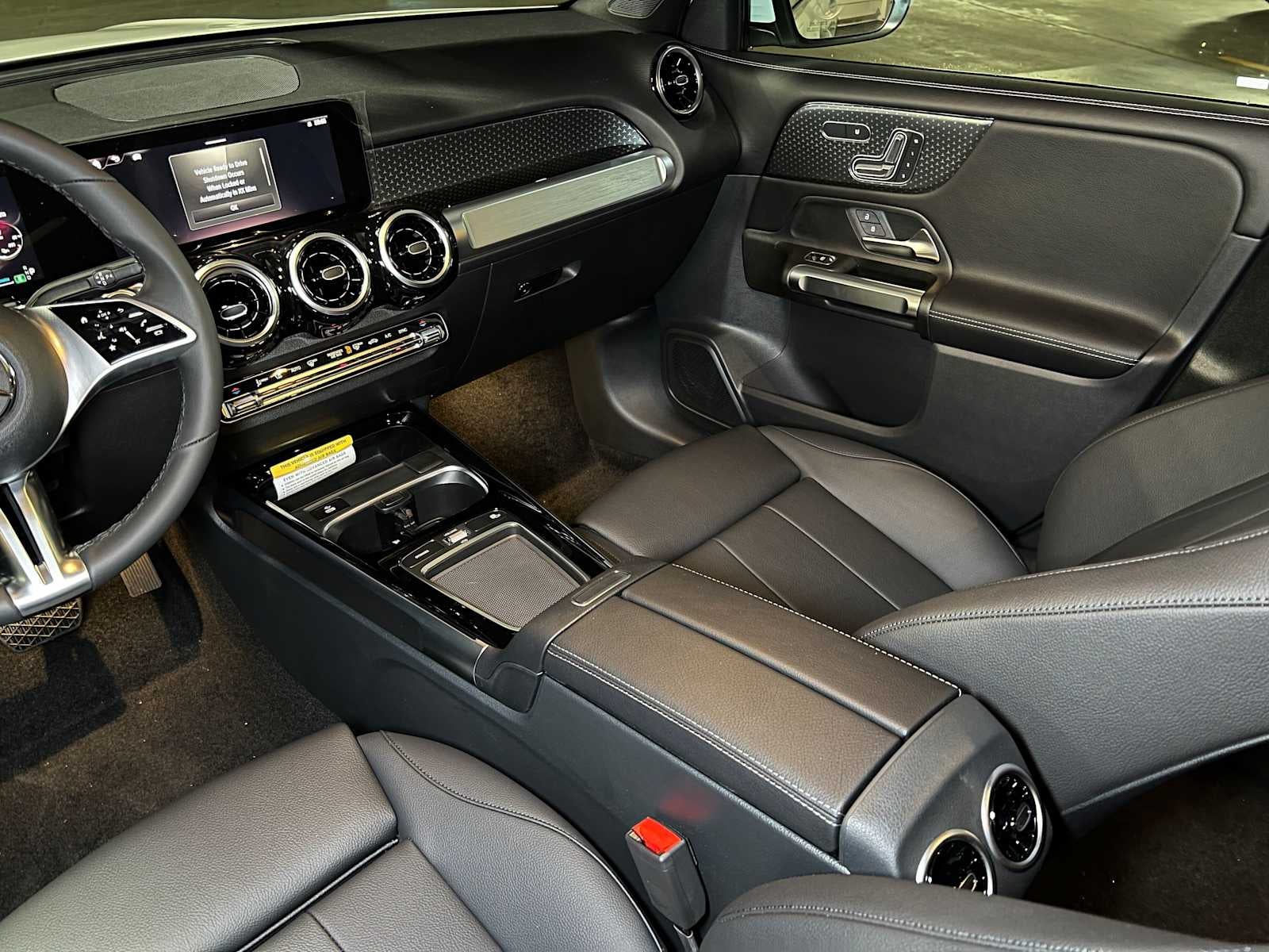 2026 Mercedes-Benz GLB 250 SUV