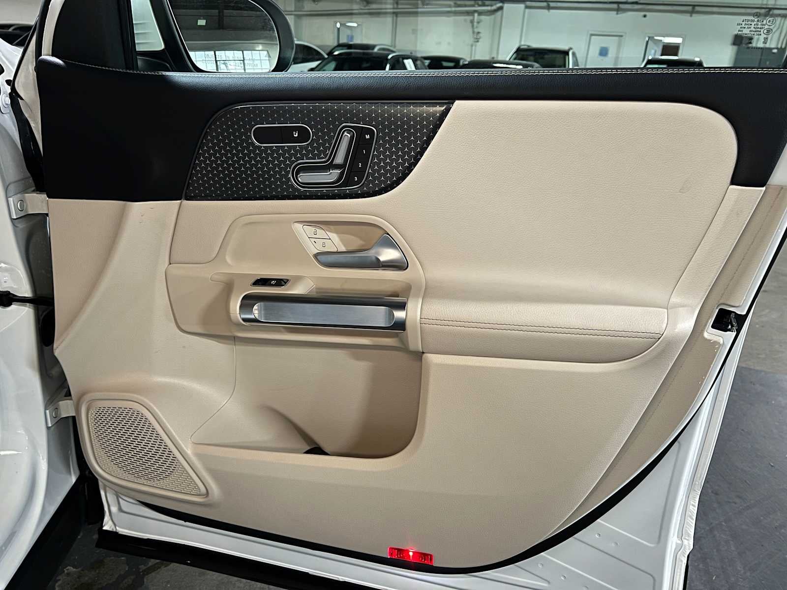 2025 Mercedes-Benz GLB 250 GLB 250