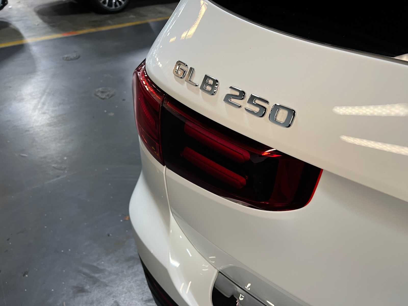 2025 Mercedes-Benz GLB 250 GLB 250