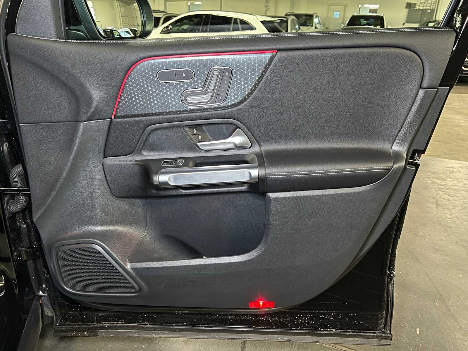 2025 Mercedes-Benz GLB GLB 250