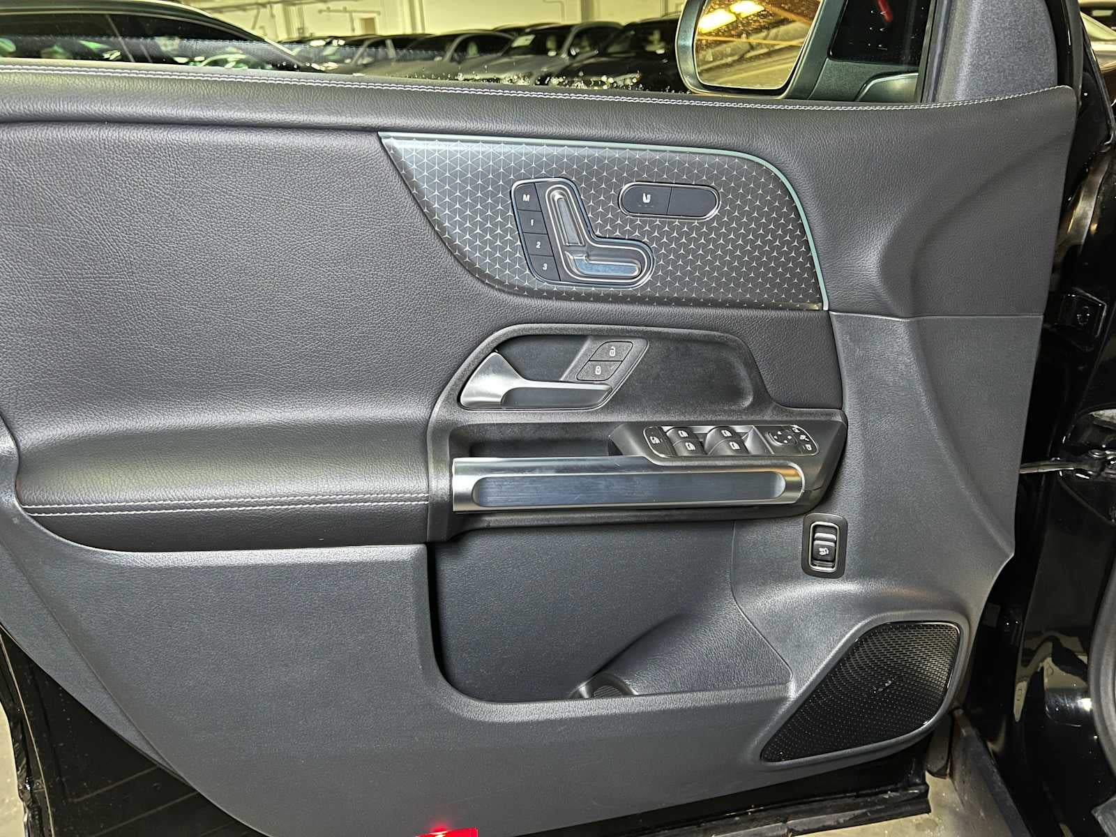 2025 Mercedes-Benz GLB 250 GLB 250