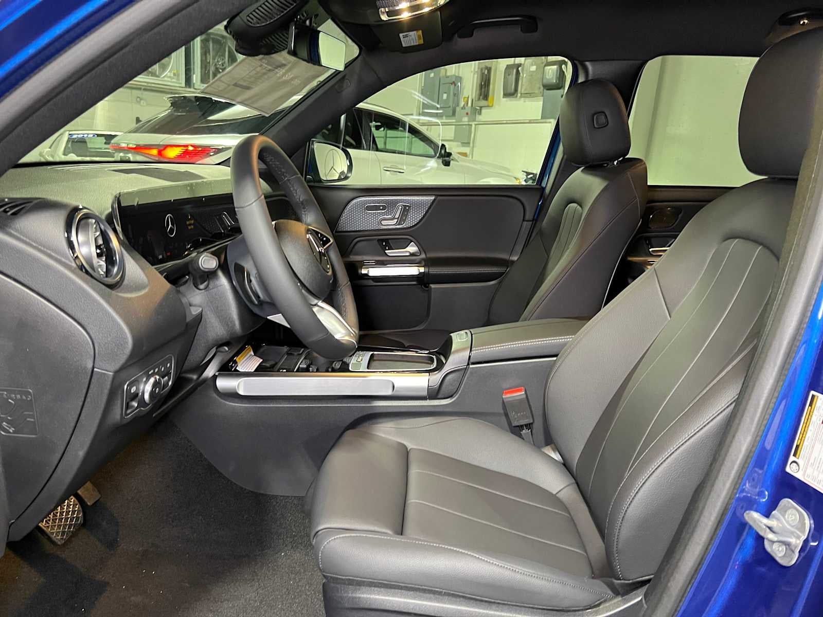 2025 Mercedes-Benz GLB GLB 250