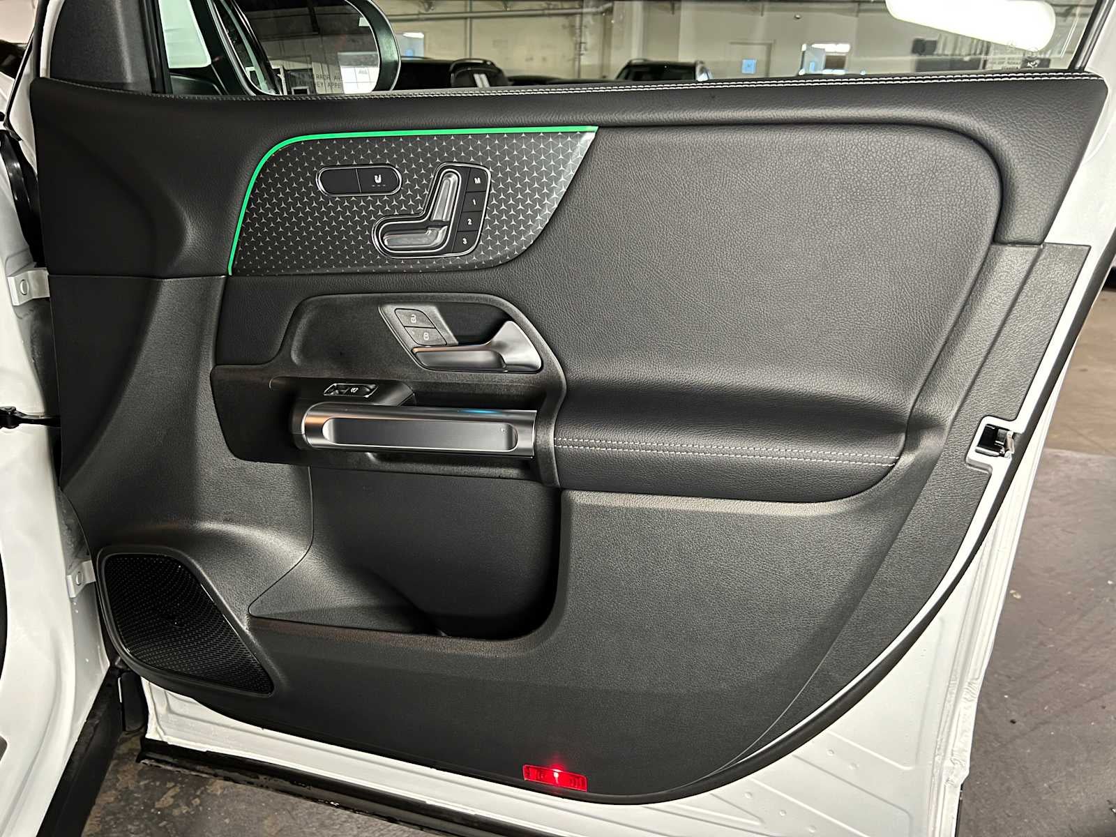 2026 Mercedes-Benz GLB 250 4MATIC® SUV