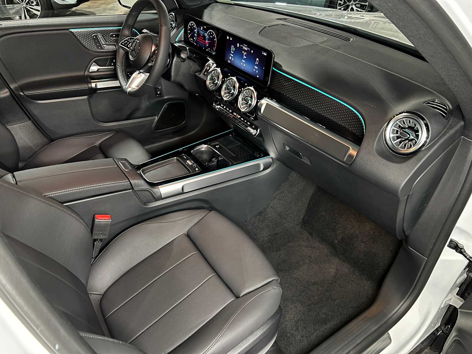 2026 Mercedes-Benz GLB 250 4MATIC® SUV