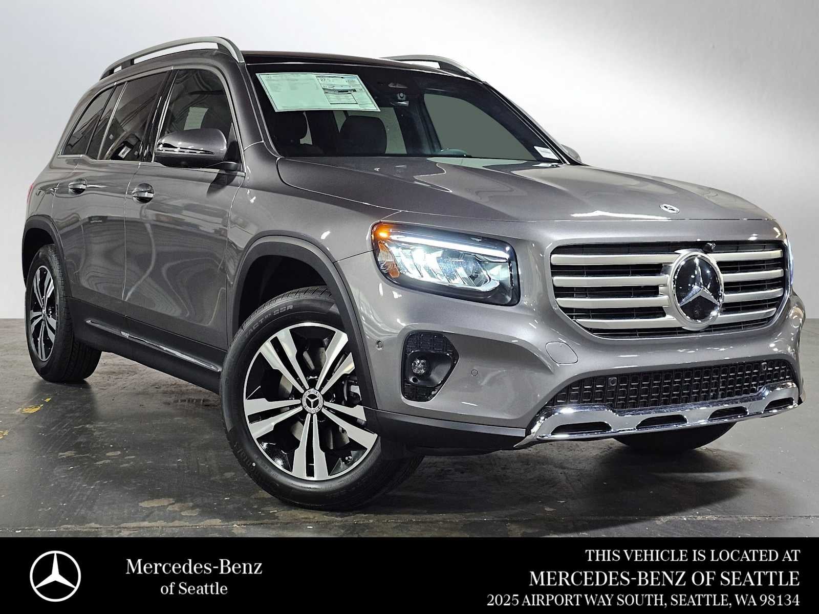 2026 Mercedes-Benz GLB GLB 250 4MATIC's photo