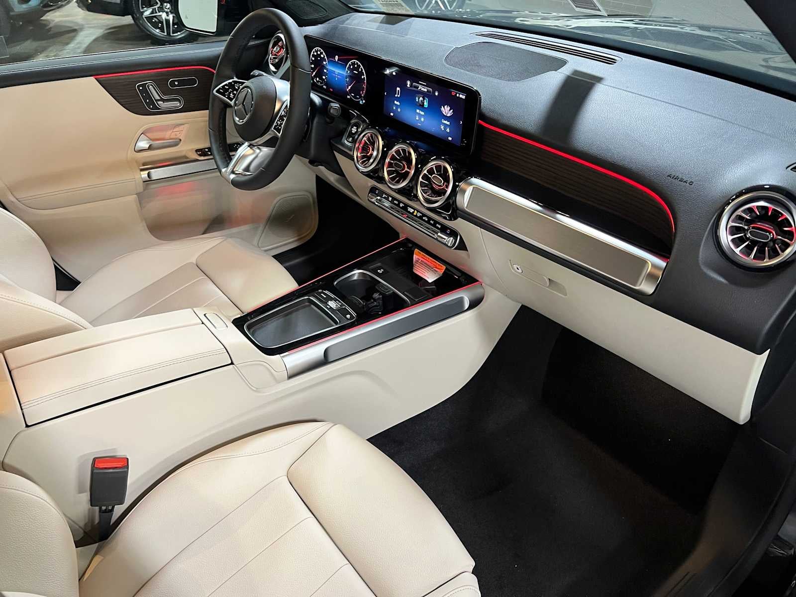 2026 Mercedes-Benz GLB 250 4MATIC® SUV