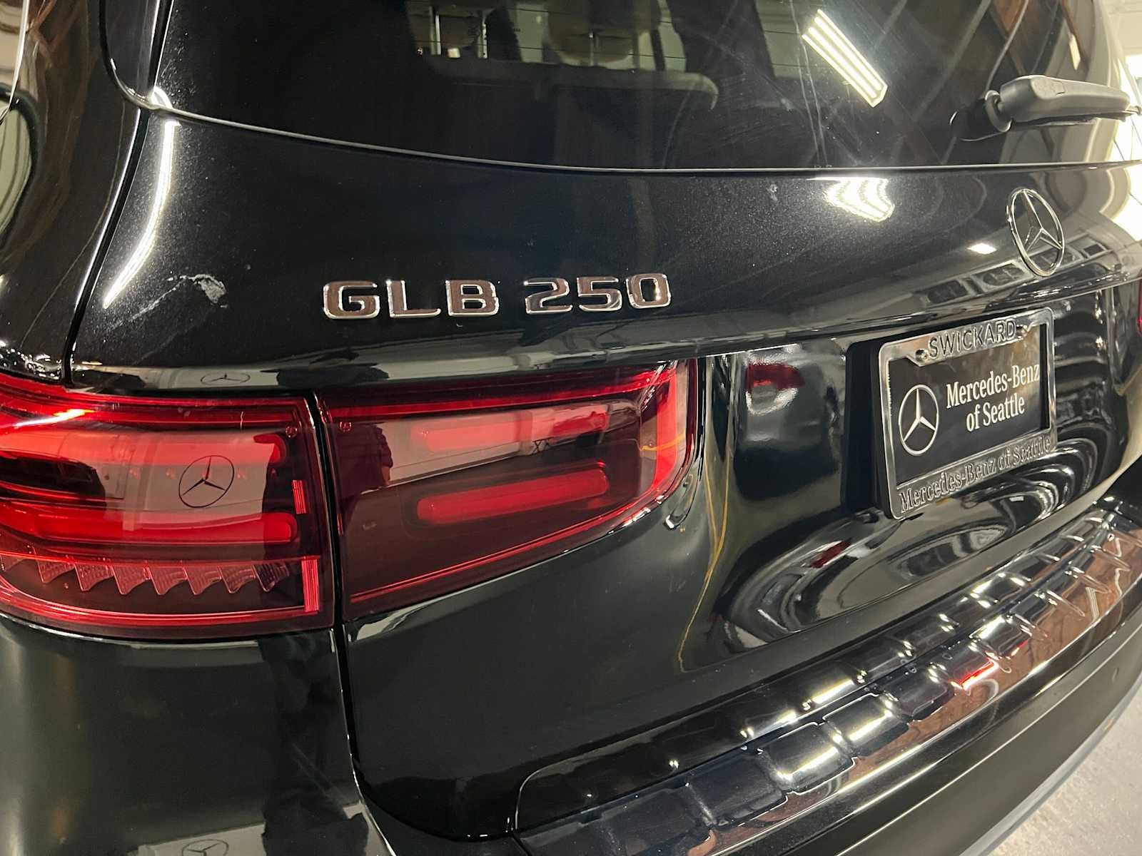 2026 Mercedes-Benz GLB 250 4MATIC® SUV