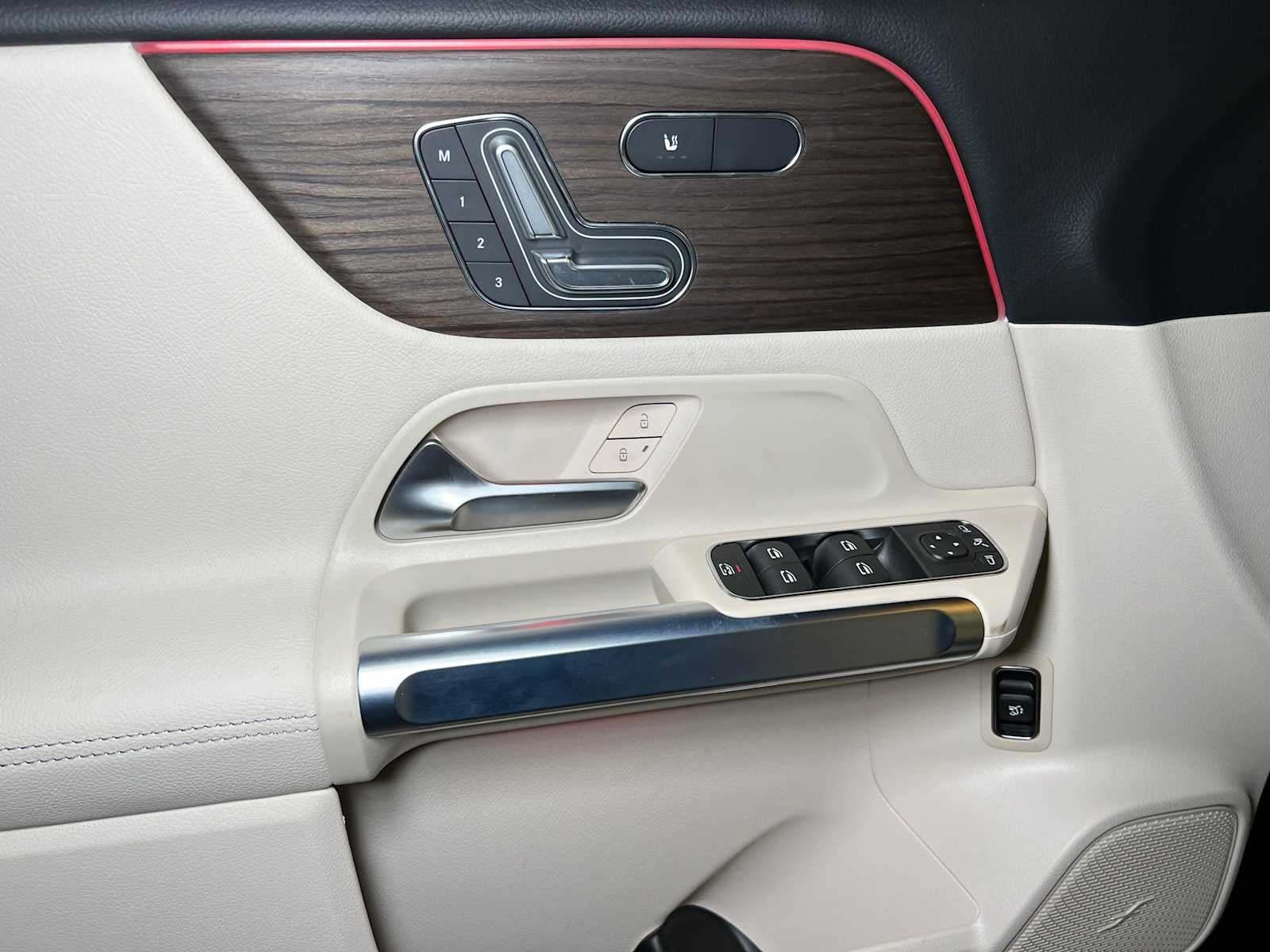 2026 Mercedes-Benz GLB 250 4MATIC® SUV